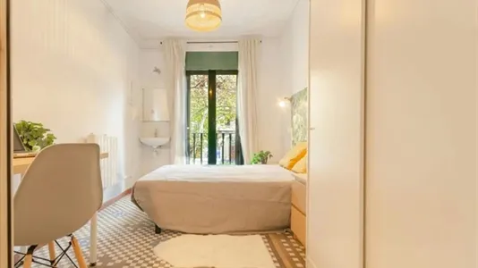 Rooms in Barcelona Eixample - photo 3