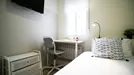 Room for rent, Madrid Centro, Madrid, &lt;span class=&quot;blurred street&quot; onclick=&quot;ProcessAdRequest(7888055)&quot;&gt;&lt;span class=&quot;hint&quot;&gt;See streetname&lt;/span&gt;[xxxxxxxxxxxxx]&lt;/span&gt;