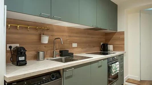 Rooms in Paris 19ème arrondissement - photo 8