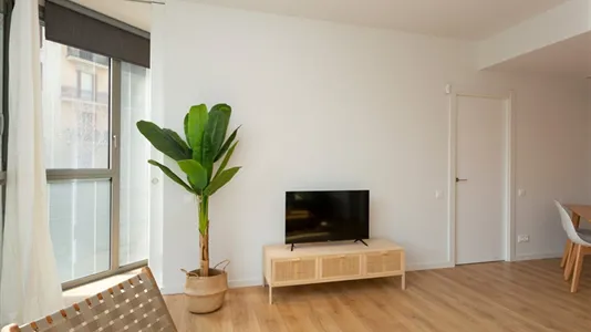 Apartments in Barcelona Eixample - photo 5