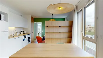 Apartment for rent in L'Haÿ-les-Roses, Île-de-France