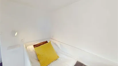 Room for rent in Paris 15ème arrondissement, Paris