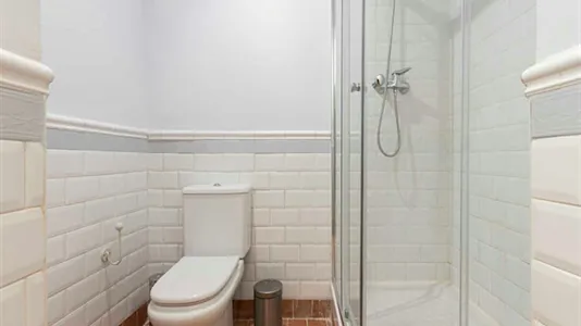 Rooms in Madrid Centro - photo 5