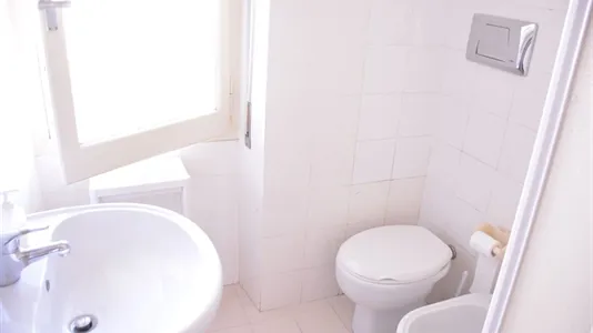 Rooms in Cagliari - photo 9