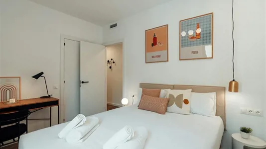 Apartments in Barcelona Ciutat Vella - photo 2