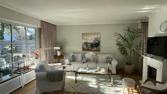 Houses in Location is not specified - photo 9