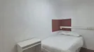 Room for rent, Barcelona Eixample, Barcelona, &lt;span class=&quot;blurred street&quot; onclick=&quot;ProcessAdRequest(13198539)&quot;&gt;&lt;span class=&quot;hint&quot;&gt;See streetname&lt;/span&gt;[xxxxxxxxxxxxx]&lt;/span&gt;