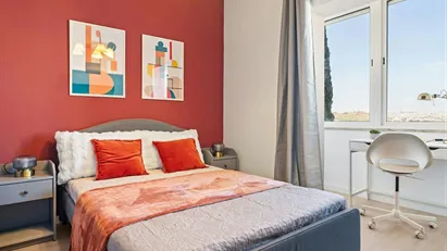 Room for rent in Amadora, Lisbon (region)
