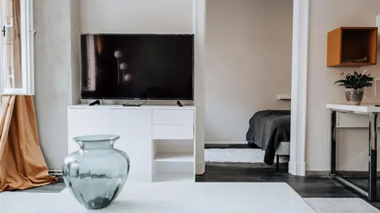 Apartments in Berlin Charlottenburg-Wilmersdorf - photo 6