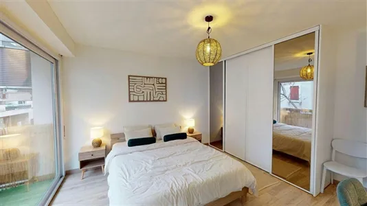 Rooms in Saint-Julien-en-Genevois - photo 5