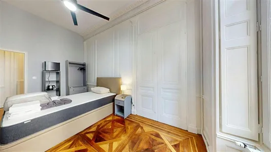 Rooms in Lyon - photo 2