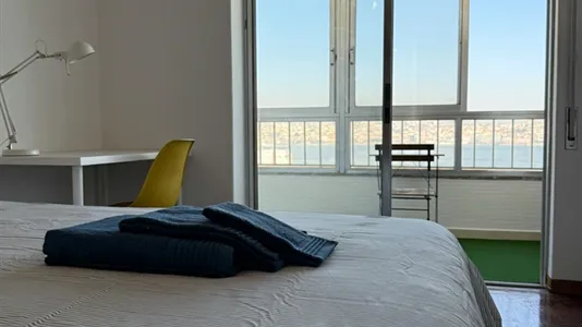 Rooms in Almada - photo 1