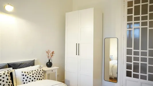 Rooms in Madrid Retiro - photo 8
