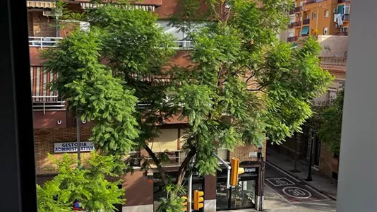 Rooms in Santa Coloma de Cervelló - photo 8