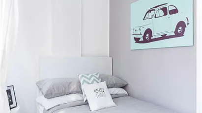 Room for rent in Milano Zona 6 - Barona, Lorenteggio, Milan