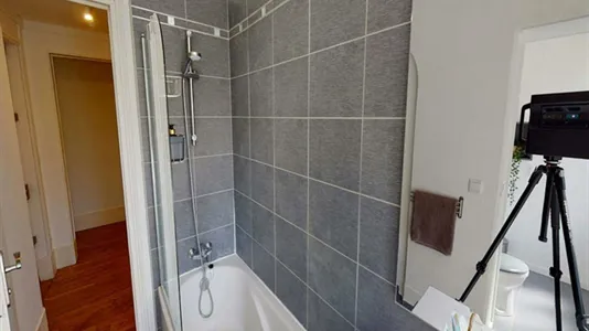 Rooms in Paris 17ème arrondissement - photo 8