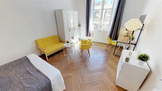 Rooms in Lyon - photo 2