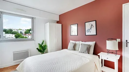 Room for rent in Boulogne-Billancourt, Île-de-France