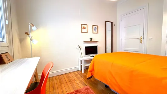 Rooms in Bilbao - photo 10