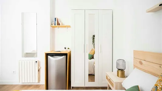 Rooms in Madrid Chamberí - photo 8