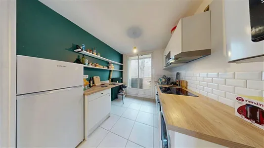 Rooms in Lyon - photo 9