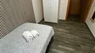 Room for rent, León, Castilla y León, &lt;span class=&quot;blurred street&quot; onclick=&quot;ProcessAdRequest(13264020)&quot;&gt;&lt;span class=&quot;hint&quot;&gt;See streetname&lt;/span&gt;[xxxxxxxxxxxxx]&lt;/span&gt;
