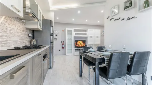 Apartments in Roma Municipio VII – Appio-Latino/Tuscolano/Cinecittà - photo 1