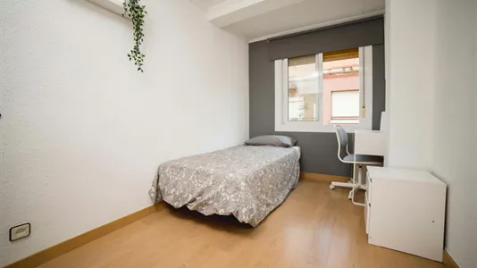 Rooms in L'Hospitalet de Llobregat - photo 3