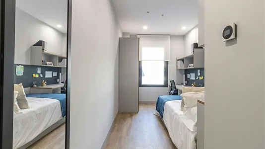 Rooms in Enramadilla - photo 6