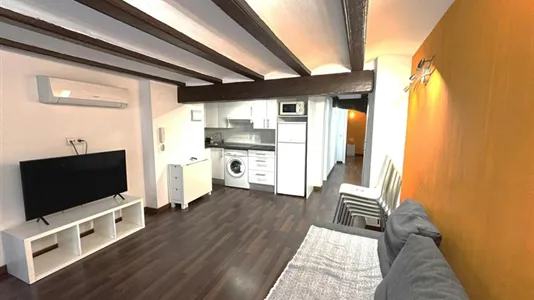 Apartments in Valencia Ciutat Vella - photo 8