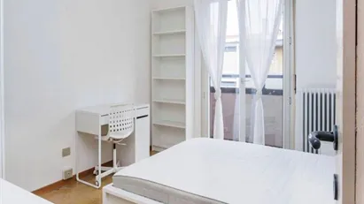 Room for rent in Milano Zona 5 - Vigentino, Chiaravalle, Gratosoglio, Milan