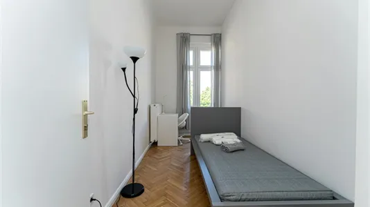 Rooms in Berlin Neukölln - photo 1