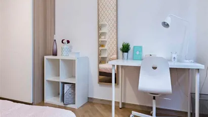 Room for rent in Milano Zona 5 - Vigentino, Chiaravalle, Gratosoglio, Milan