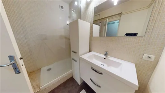 Rooms in Clermont-Ferrand - photo 9