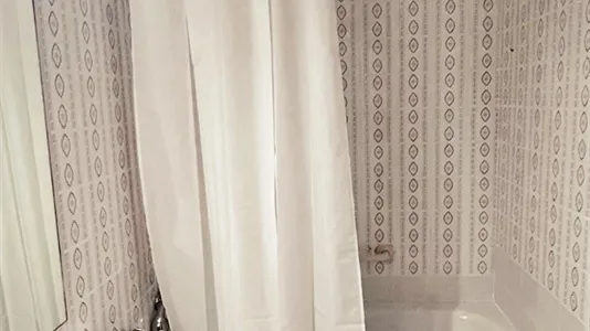 Rooms in Madrid Moncloa-Aravaca - photo 10