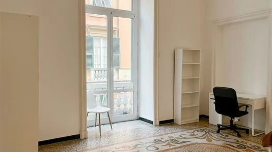 Rooms in Genoa - photo 4