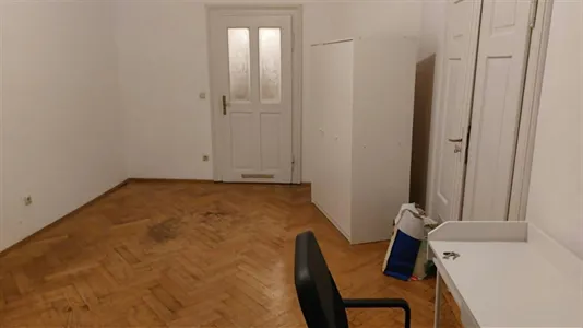 Rooms in Location is not specified - photo 1