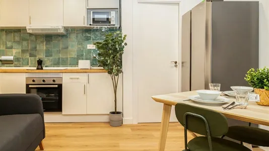 Rooms in Zaragoza - photo 10