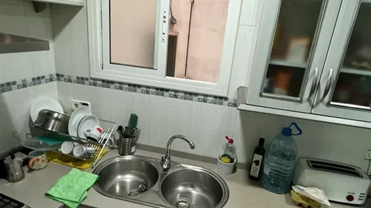 Rooms in Barcelona Eixample - photo 10