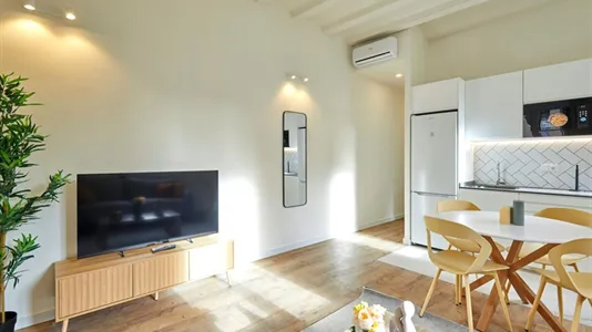 Apartments in Barcelona Ciutat Vella - photo 10