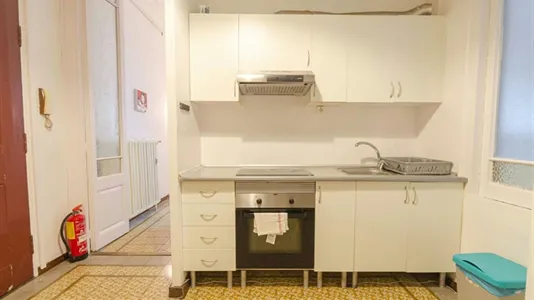 Rooms in Barcelona Eixample - photo 6
