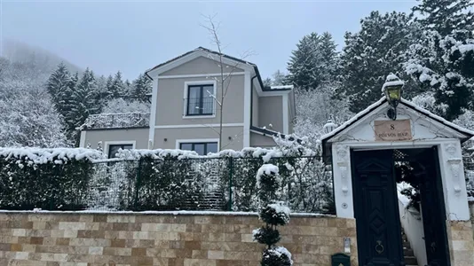 Houses in Alland - photo 8