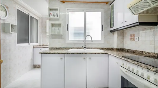 Rooms in el Camí de Vera - photo 4