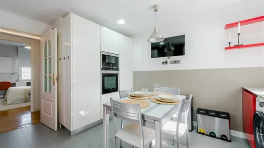 Rooms in Madrid ChamartĂn - photo 6