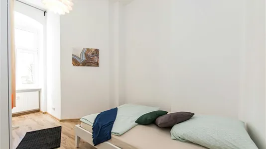 Rooms in Berlin Charlottenburg-Wilmersdorf - photo 1