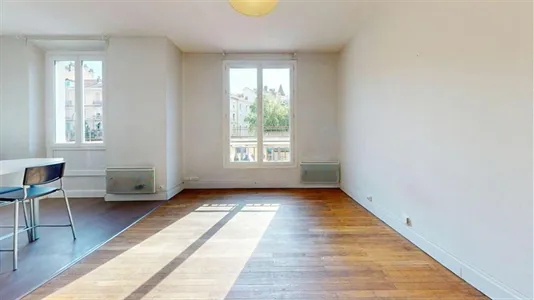 Apartments in Grenoble - photo 2
