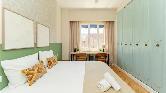 Rooms in Madrid Chamberí - photo 2