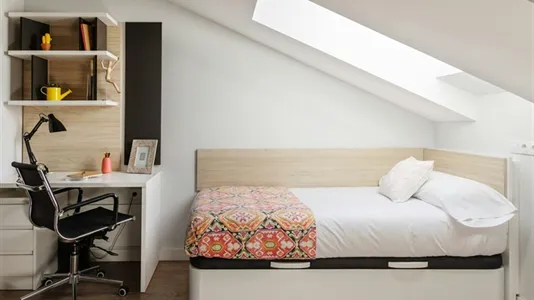 Rooms in Alcalá de Henares - photo 1