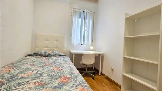 Rooms in Madrid Centro - photo 4