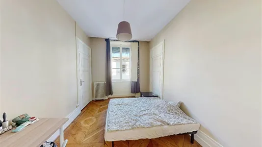 Rooms in Lyon - photo 2